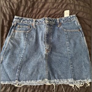 Never Worn Abercrombie Denim Skirt for Summer!